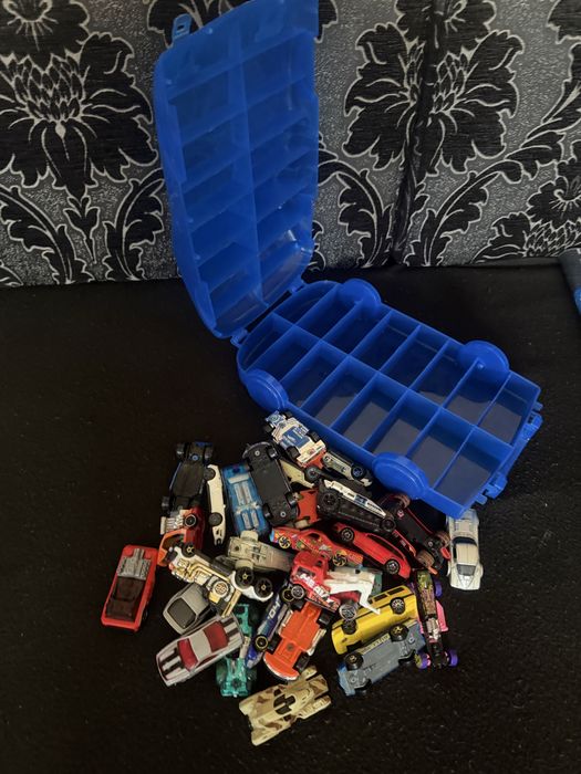 Комплекти HOTWEELS