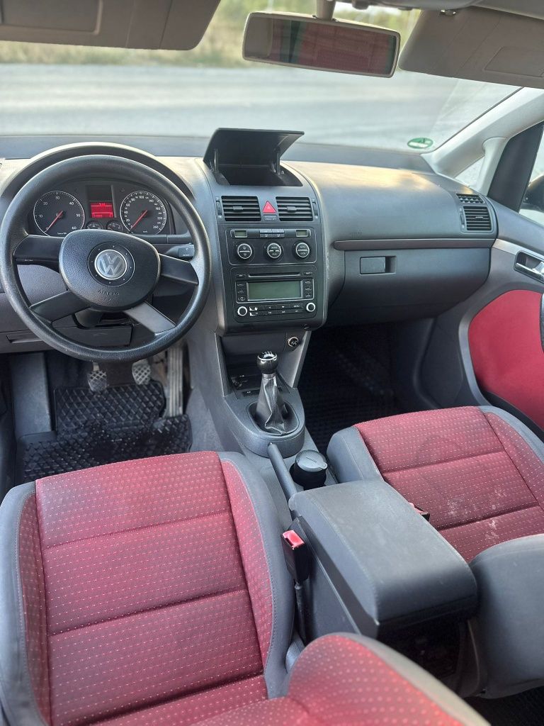 Vw touran 1,9 нов внос