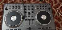 DJ pult, aparat DJ8 studioda ishlaydi