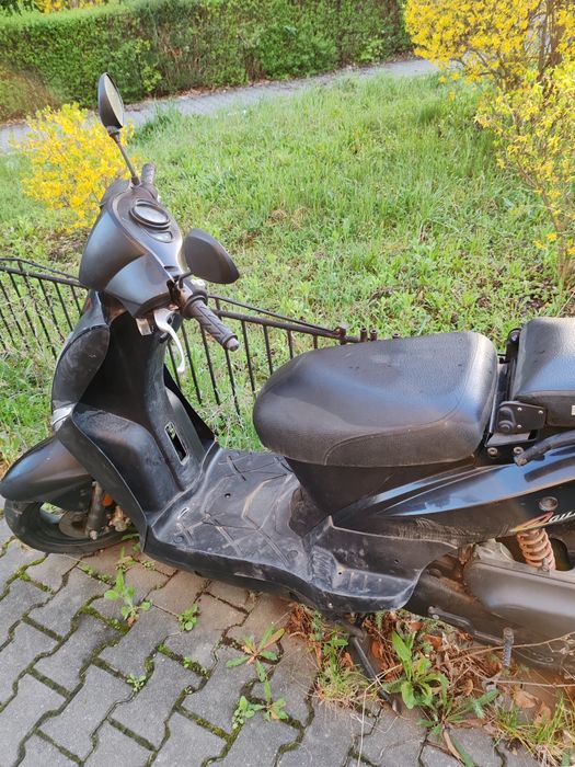 Vând 2 scutere Kymko