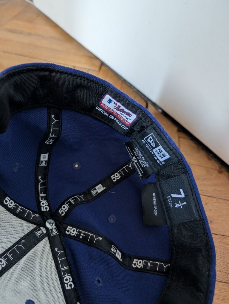 Шапка с козирка New Era