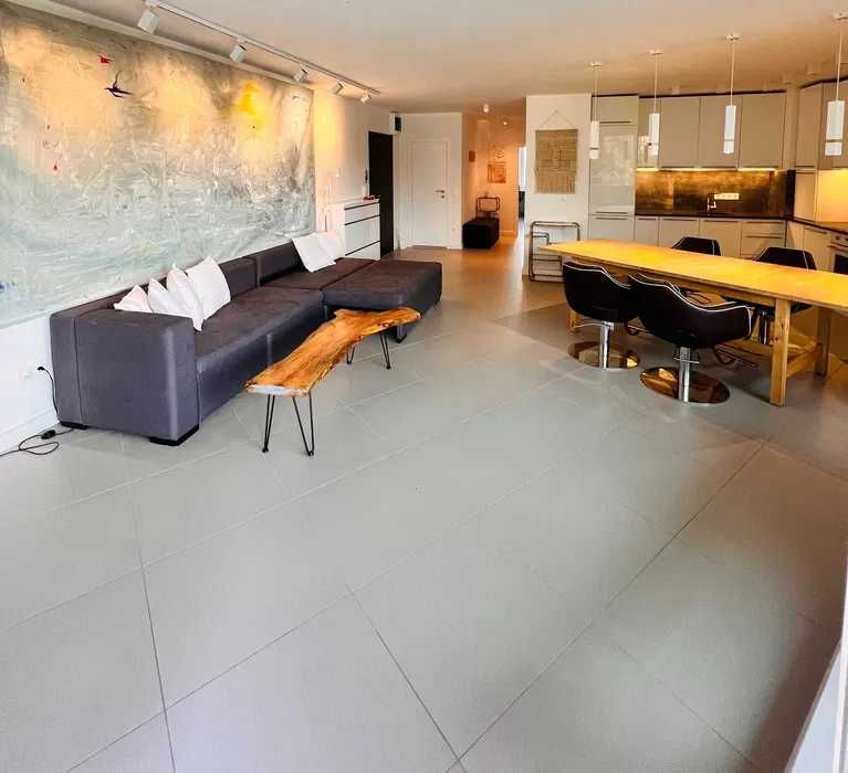 Дава се под наем Тристаен апартамент в София, Зона Б-19 - 110 кв.м за 1200 € - Снимка #1