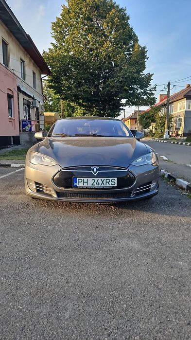 TESLA MODEL S/P85/ 420 CP   Garanție  la baterie 2028