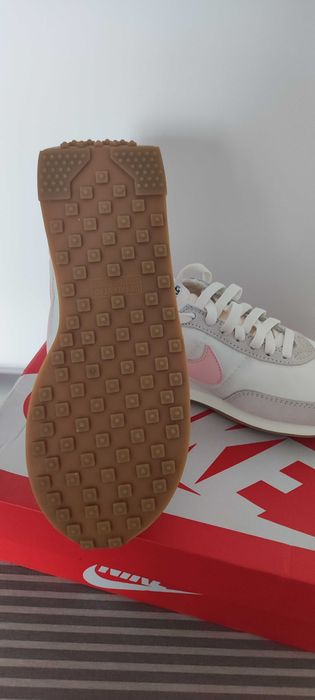 Дамска маратонки Nike 39н