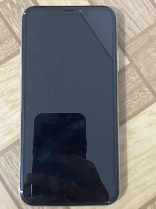 Продаю Iphone X ……………