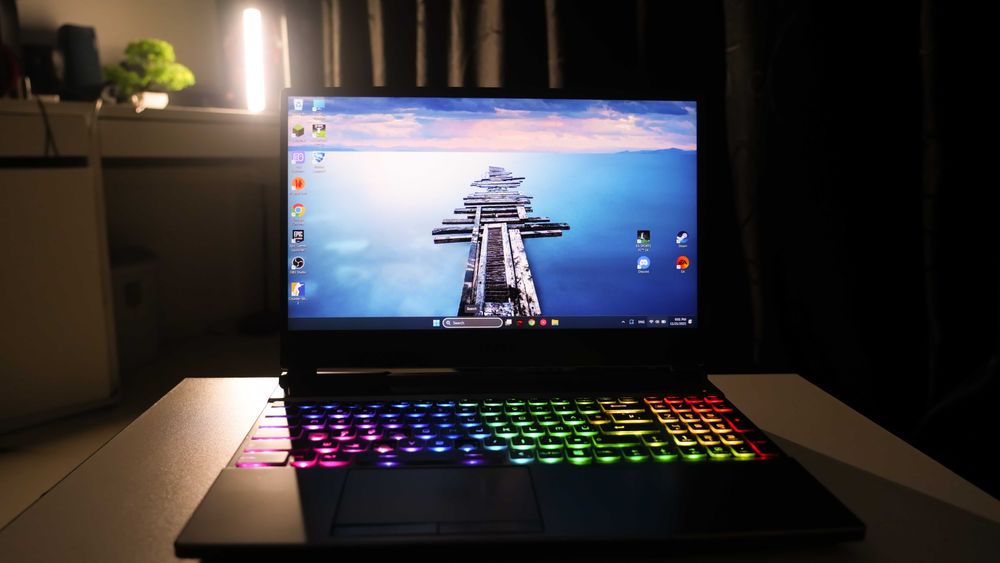 Laptop Gaming MSI Leopard, GTX 1660 TI, i7-9750H + Tastatură & Mouse