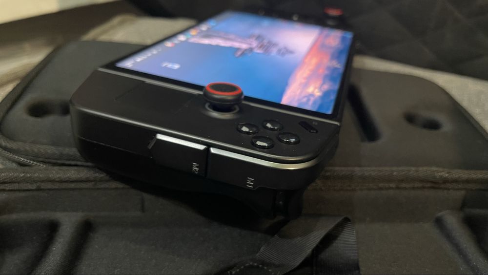 Конзола Lenovo Legion Go 8APU1 512GB