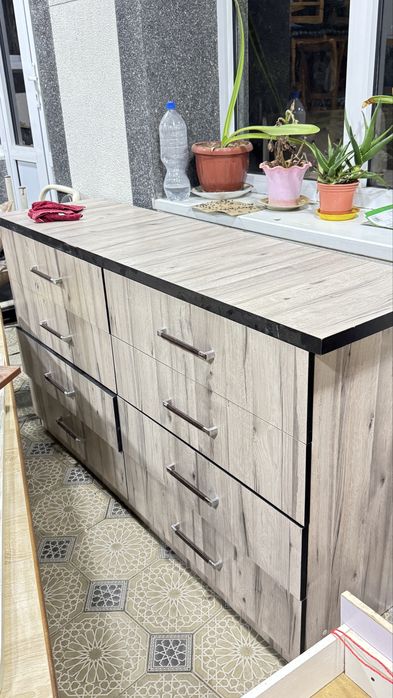 Spalni gatnitur komplekt sotiladi