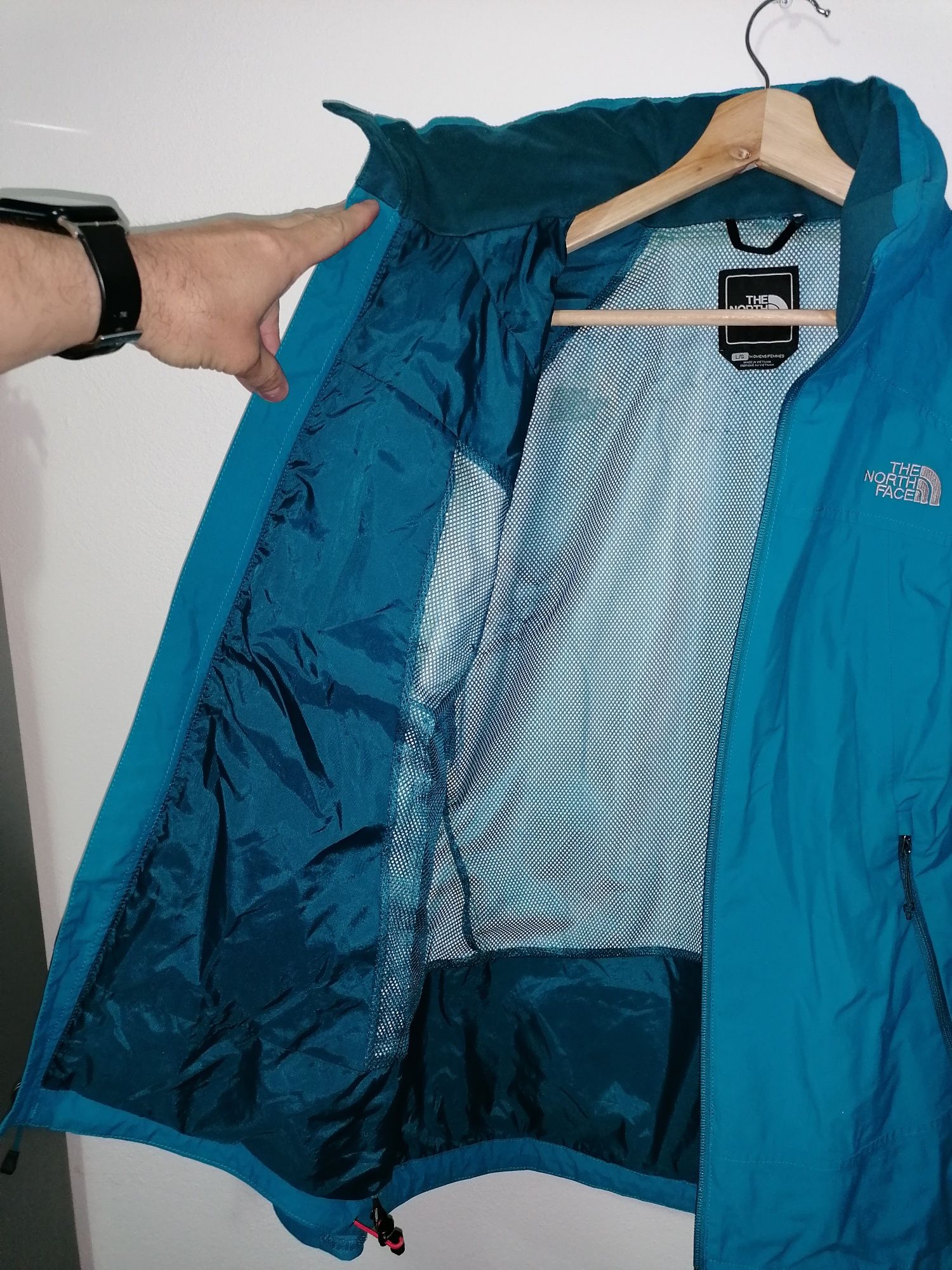 Geaca The North Face HyVent dama mărimea L - Stare impecabila