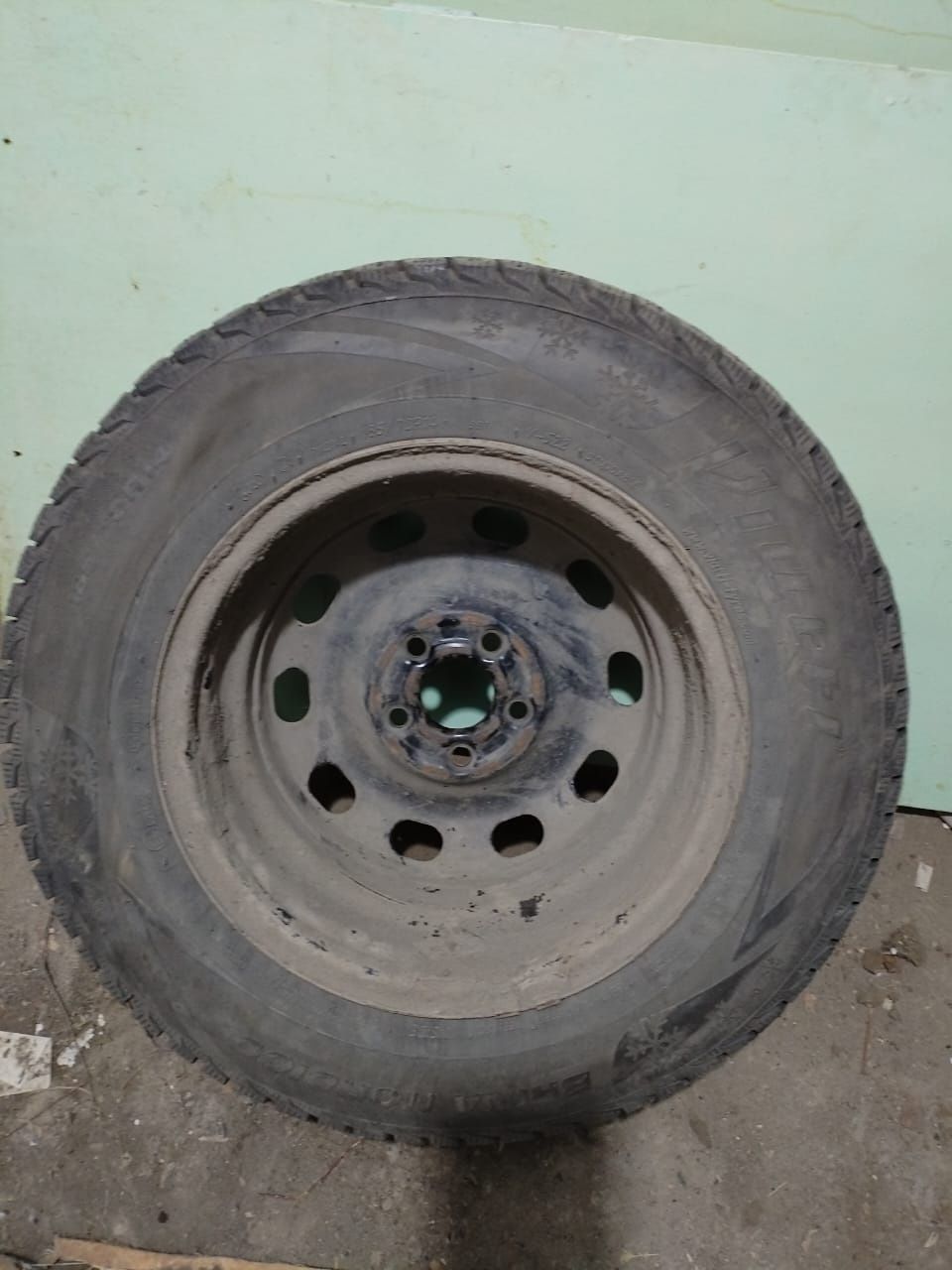 Продам шины с дисками