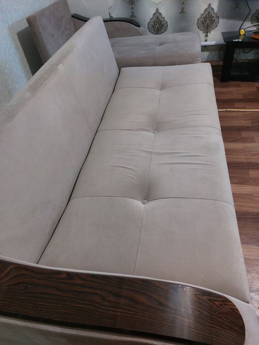 Диван угловой в отличном состоянии