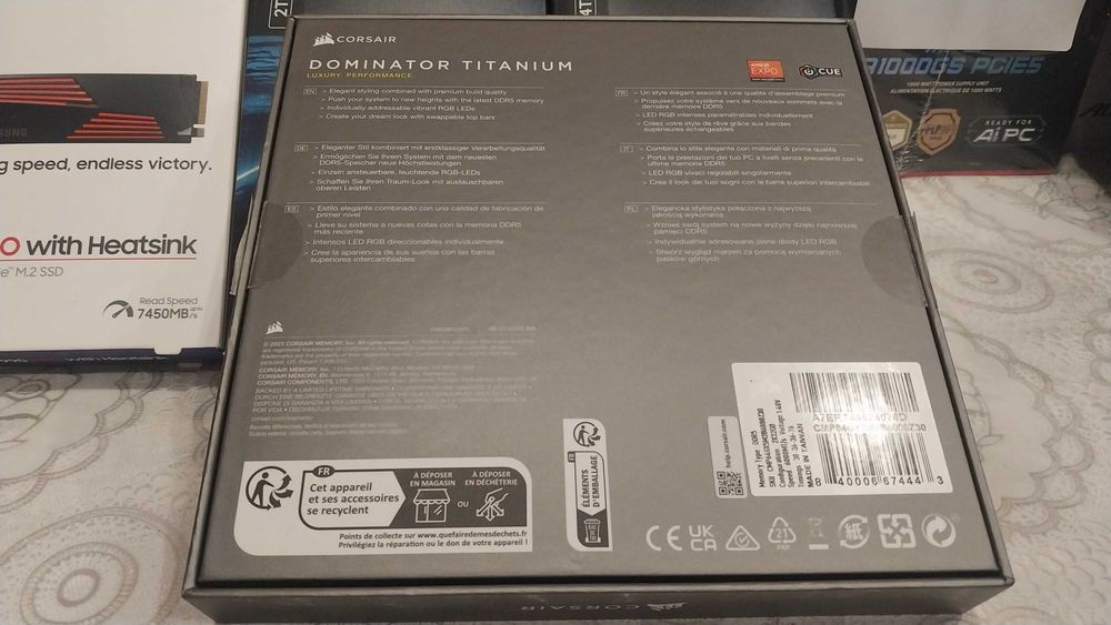 64GB 2 X 32 Оперативная память Corsair Dominator Titanium 6000MHz CL30