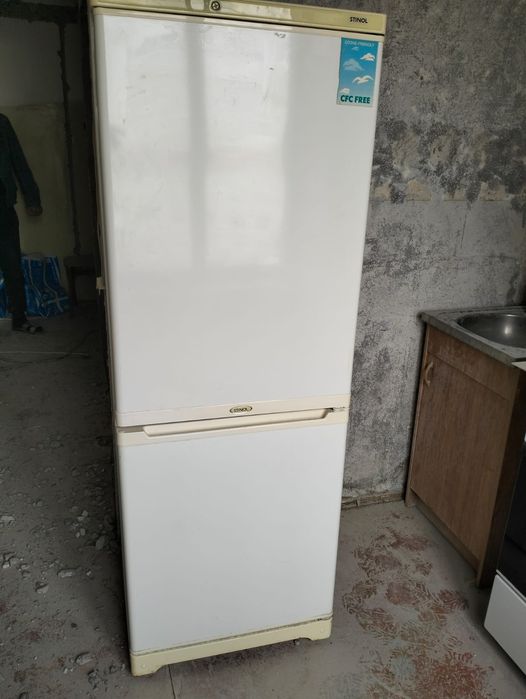 Холодильник Стинол.