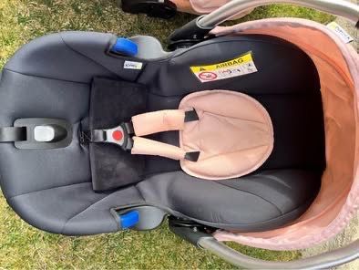 Vand carucior 3 in 1 reversibil Hauck