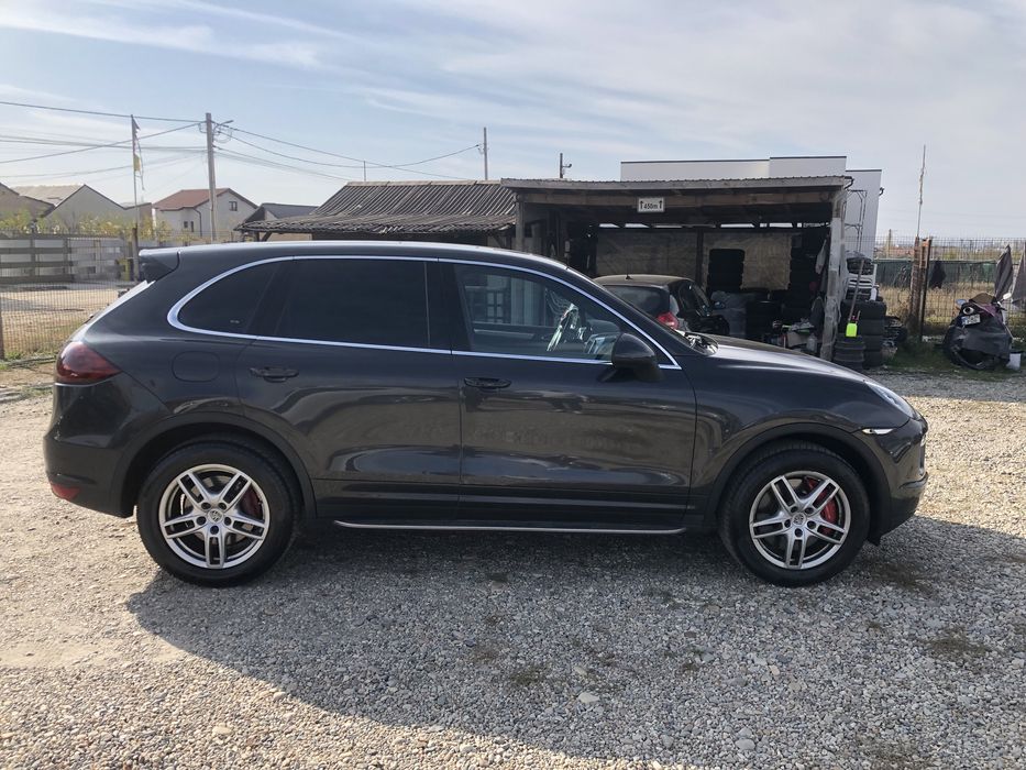 Porsche Cayenne Turbo 4.8i/500cp