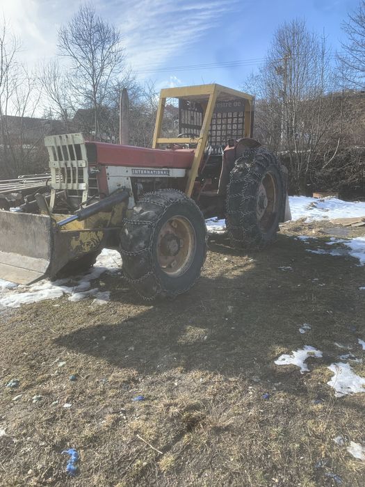 International 946 echipat forestier