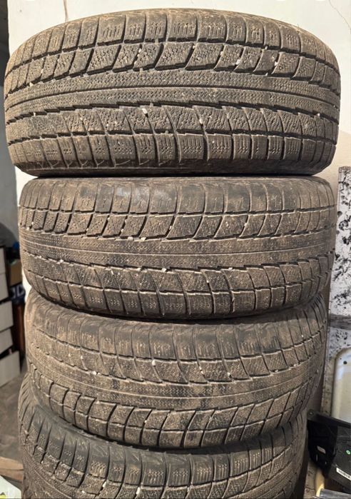 Продам зимние шины