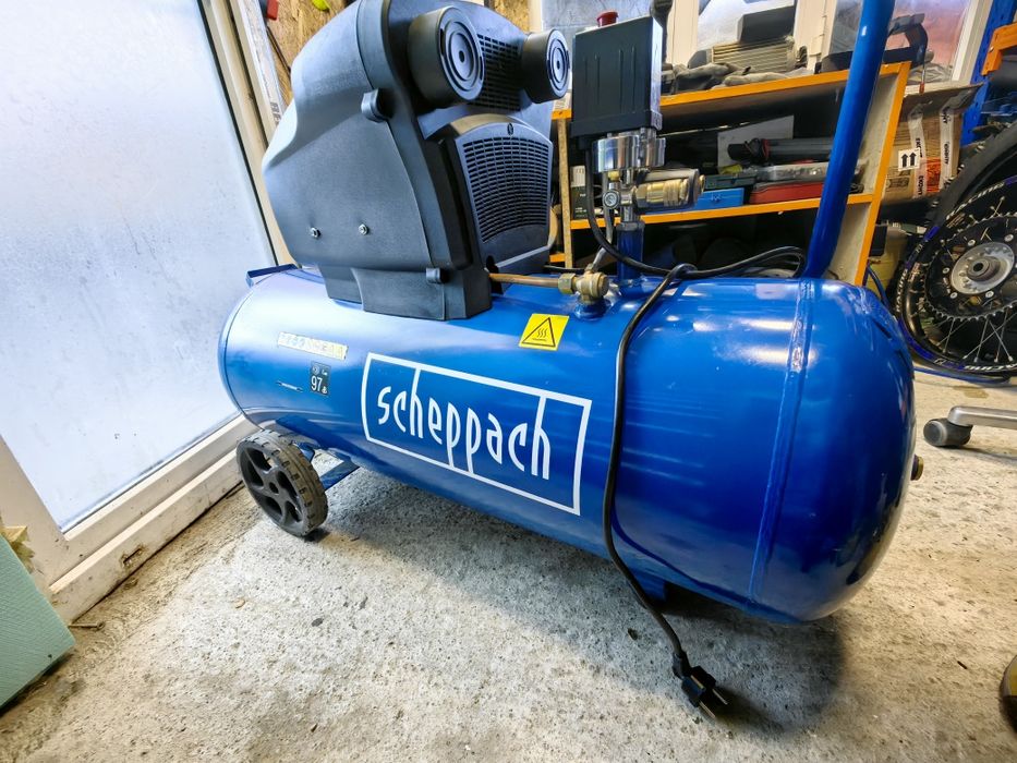 Капацитет на засмукване 322 L/min
Компресор без масло за дълъг живот б