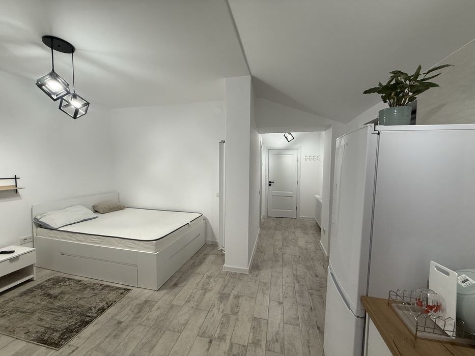 Garsoniera moderna de inchiriat