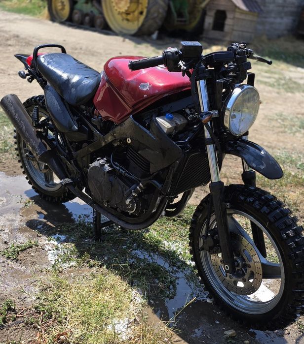 Kawasaki EX500 /