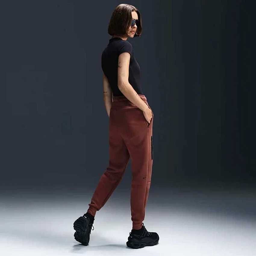 Дамски Екип Nike Tech Fleece