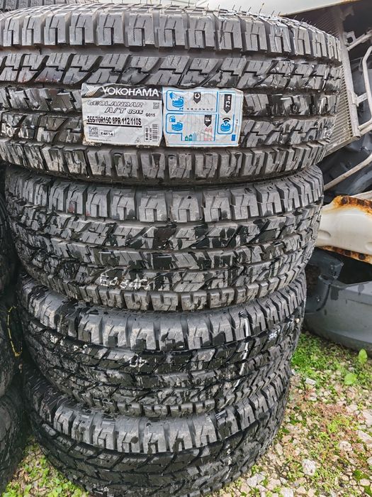 255/70/15 - Yokohama Geolander