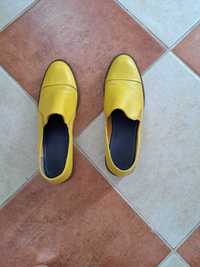 Дамски обувки жълти