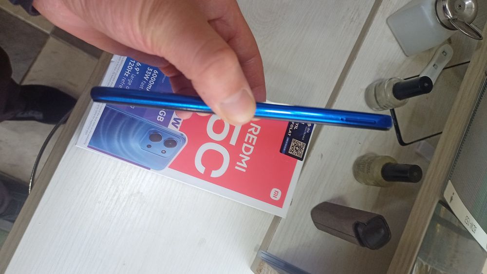 Redmi not 8 64 tali radnoy xamma joyi xolati yaxshi