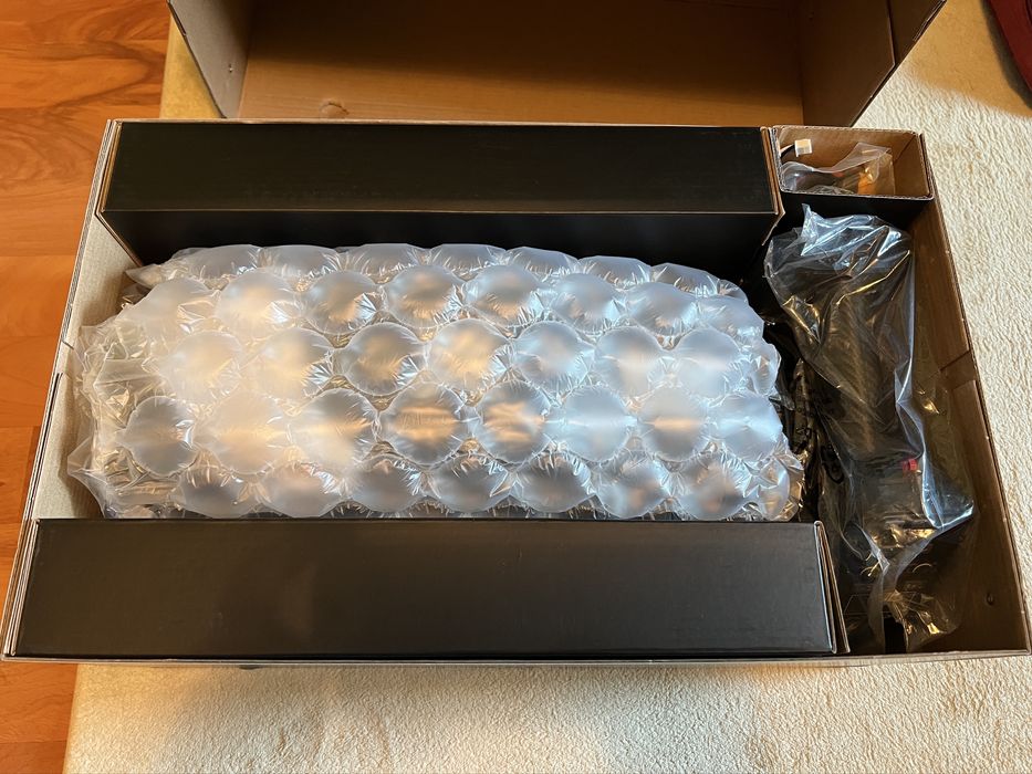 Automodel RC Car Rlaarlo "Omni-Terminator" - Carbon + piese