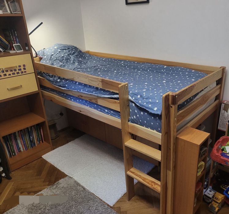 Pat etajat ikea  90×200 cu spațiu de depozitare