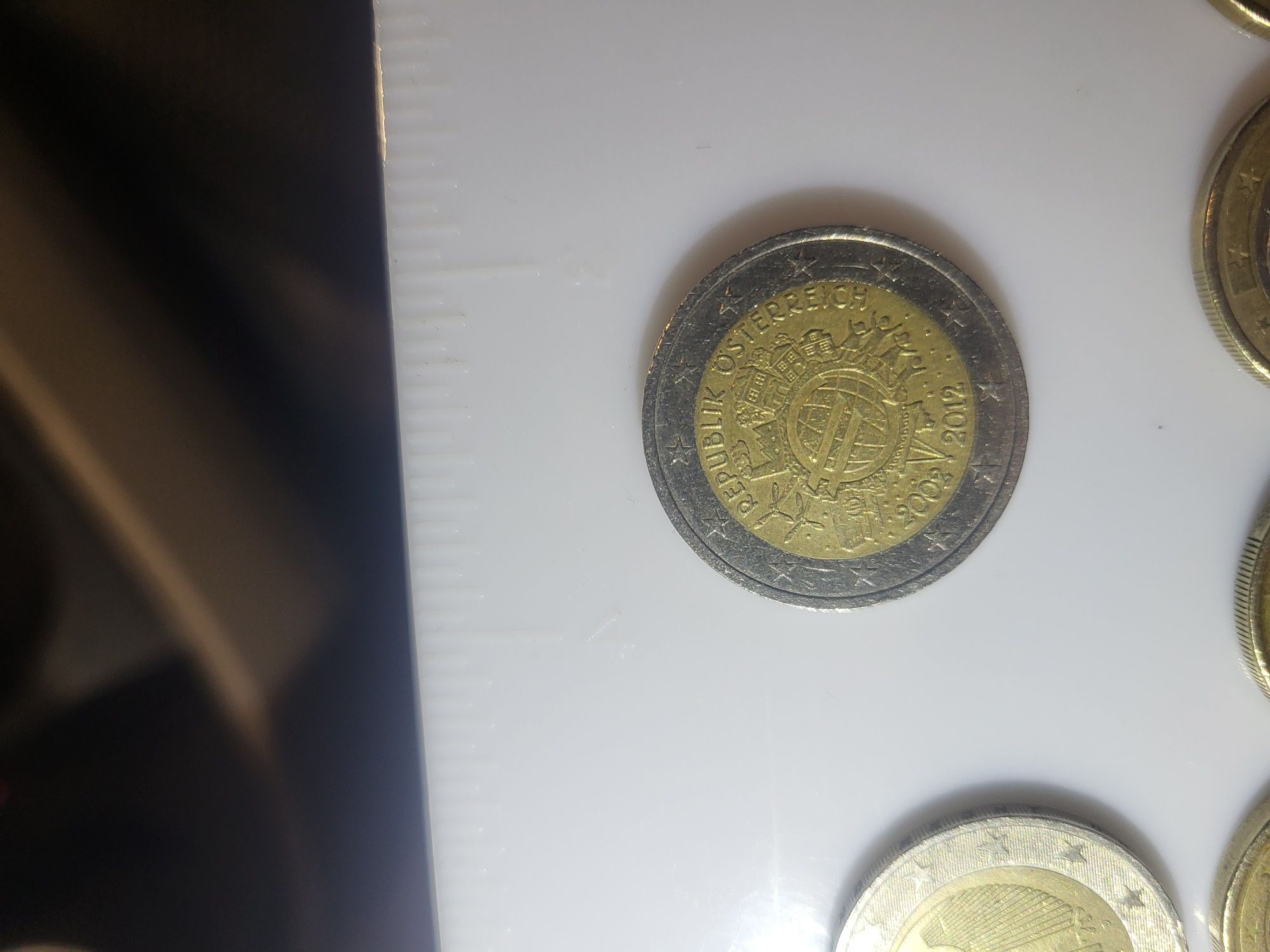 Vand monede de ,1 euro si 2  euro rare in stare buna