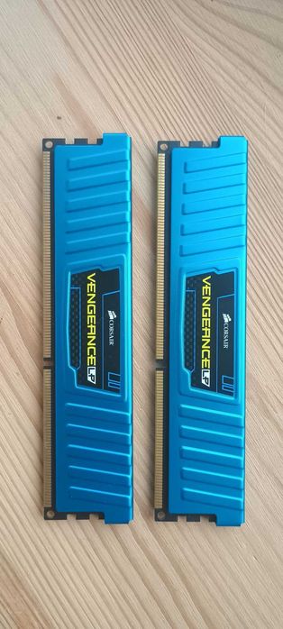 Rami Corsair DDR3 CML8GX3M2A2133C11B