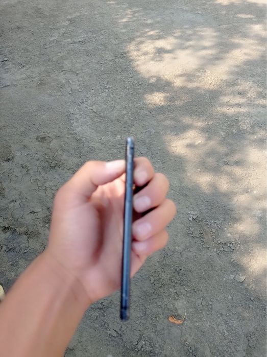 iPhone 7 xolati yaxshi