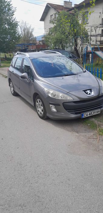 Автомобил Пежо 308 sw