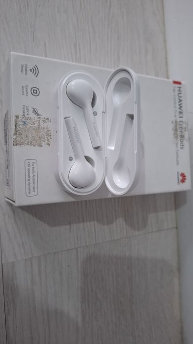 Наушники Huawei FreeBuds