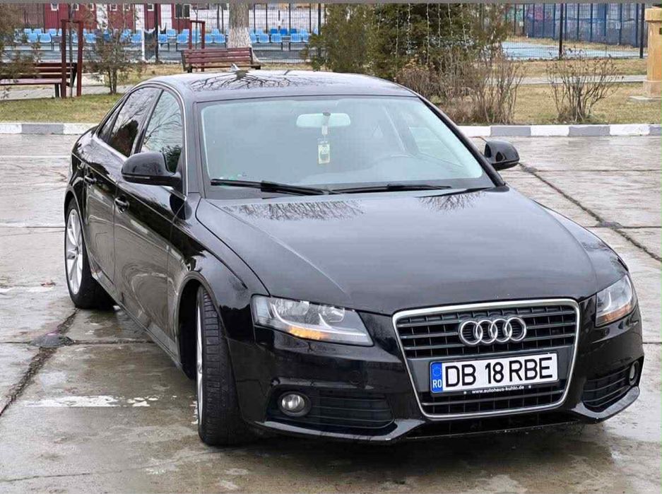Vând Audi A4  , an 2009
