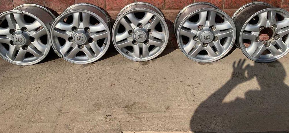 Toyota  LEXUS    R16    5/139mm