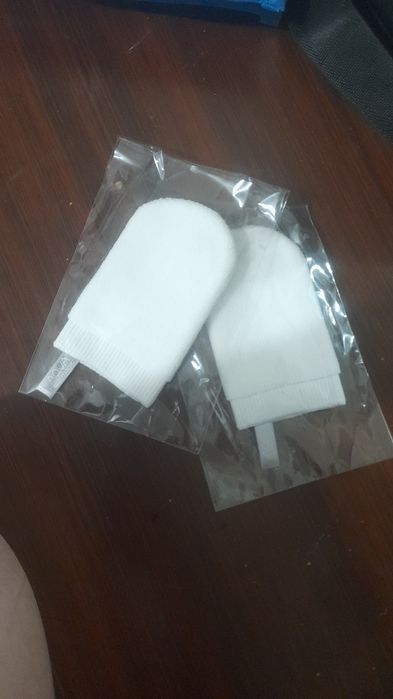 Двухстароннаяя варежка-спонж, спонж для пилинга, спонж для чистка зубо