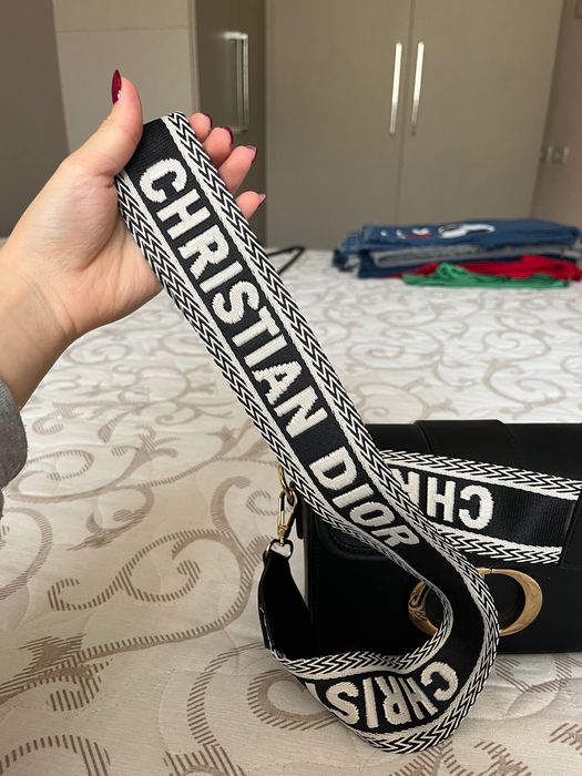 Черна дамска чанта