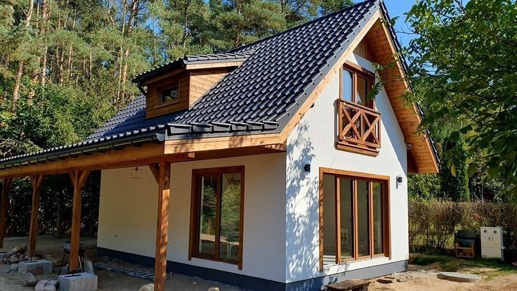 Case, cabane A frame, foișoare, magazii, acoperișuri