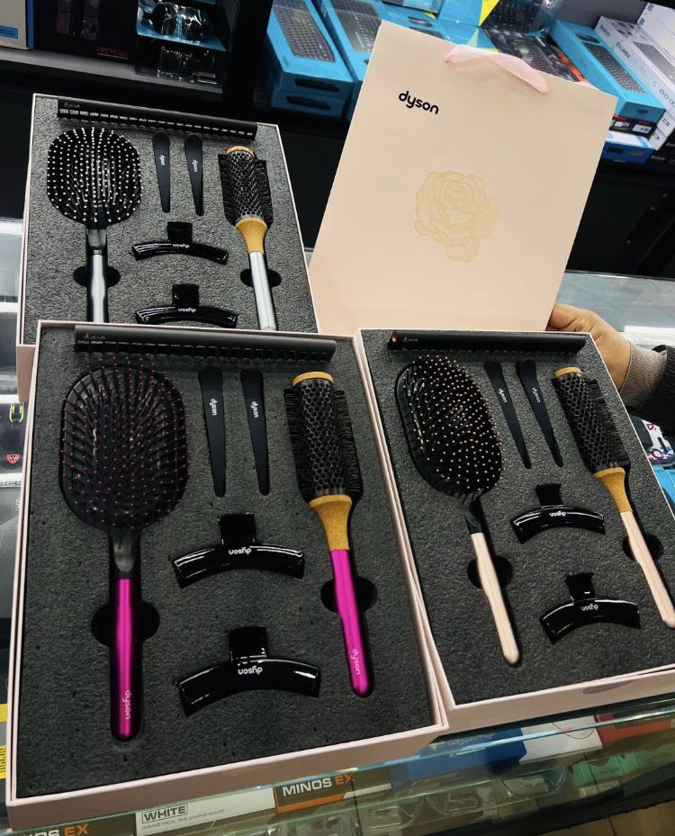Dyson расчоска gift set 7in1.Dyson taroq original