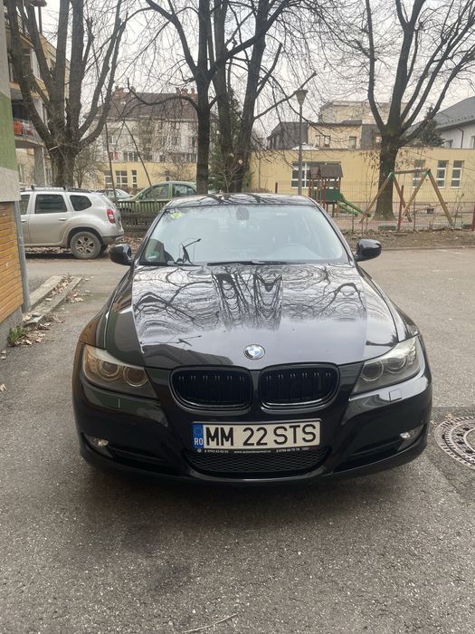 BMW Seria 3 E90 318d Facelift