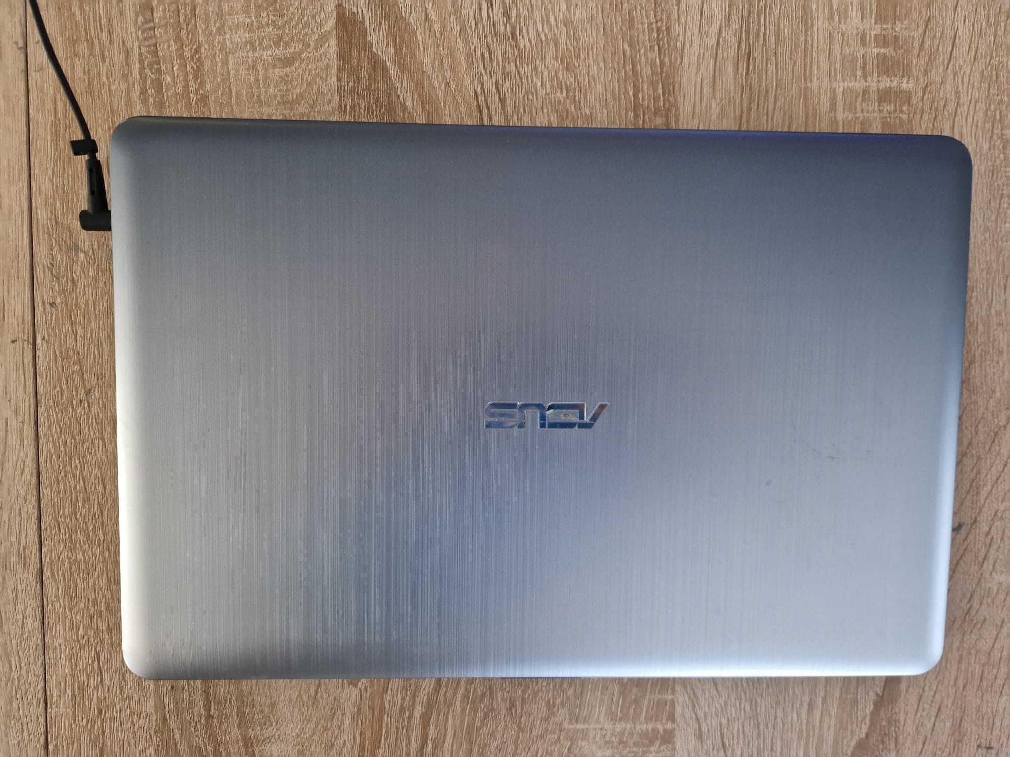 Лаптоп Asus A540S