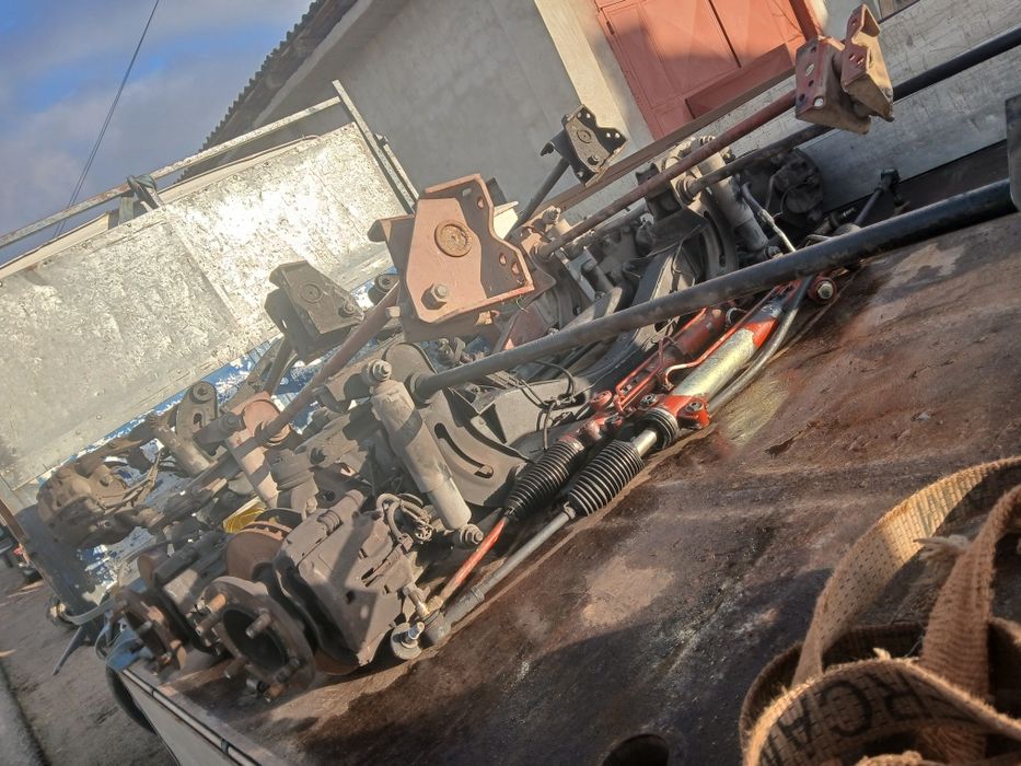 Vând punte fața iveco daily