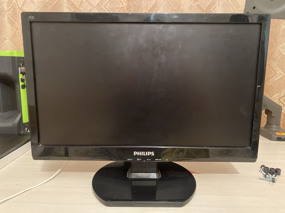 Монитор  19.  Дюймов Philips