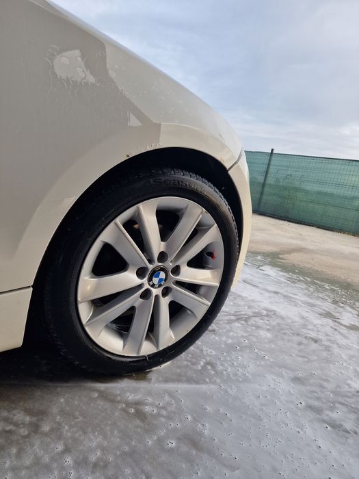 Jante BMW 17” din magneziu + cauciucuri 205/50 R17 – stare excelent