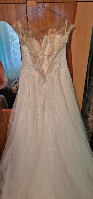 Rochie de Mireasă și Rochiță de miresucă -se vând separat sau împreună