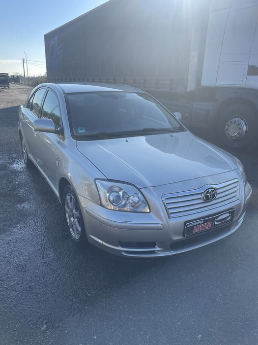Тойота авенсис