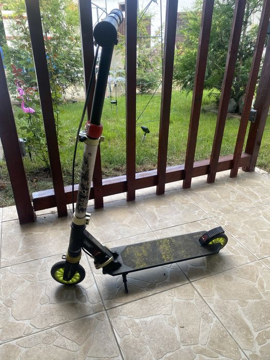 Vand trotineta la super pret