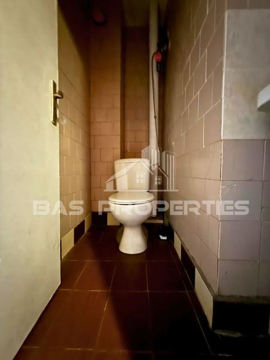 Продава се Тристаен апартамент в София, Света Троица - 103 кв.м за 1748 €/кв.м - Снимка #9